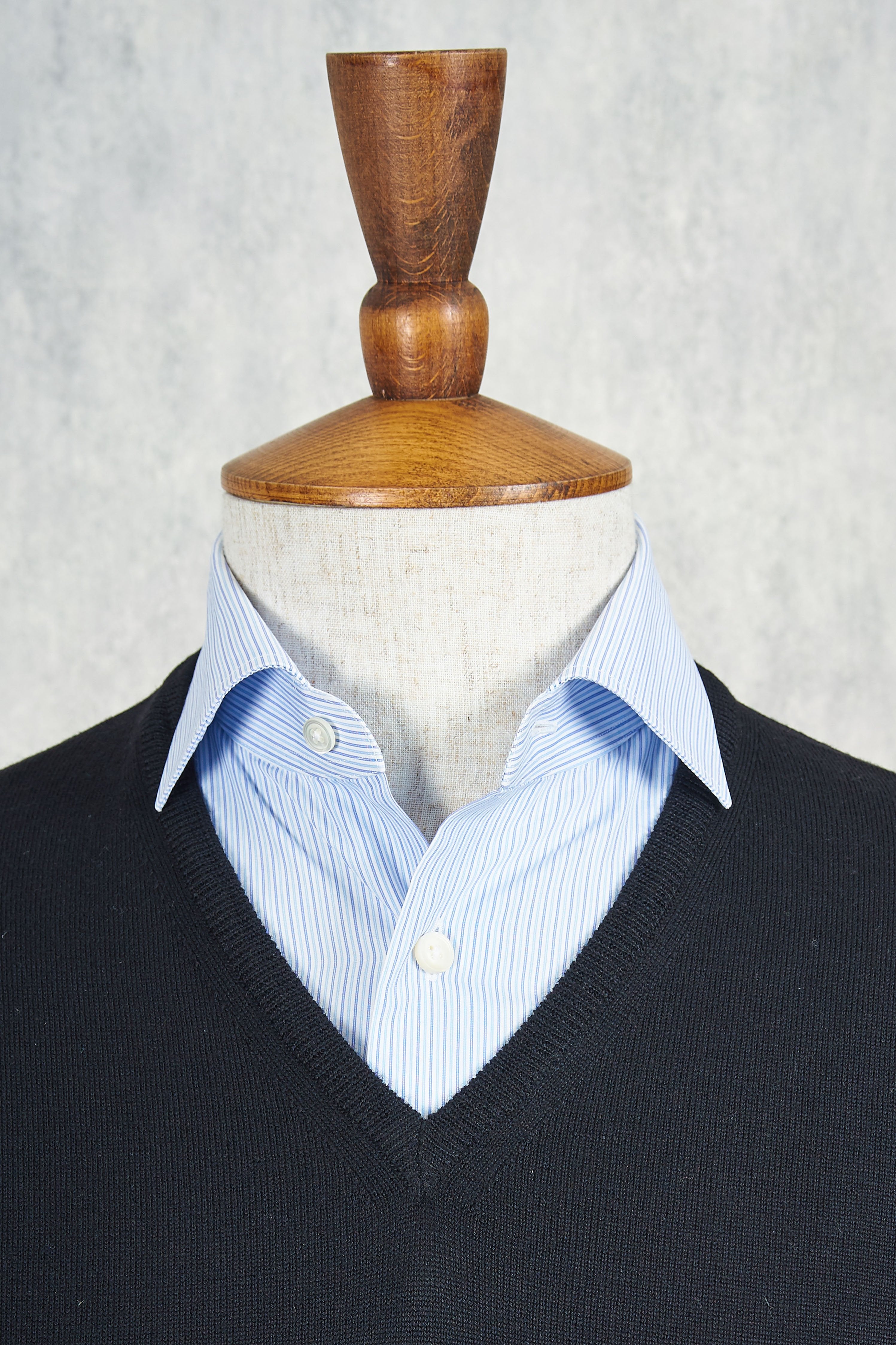 Ascot Chang Black Extra-Fine Merino Wool V-Neck Sweater