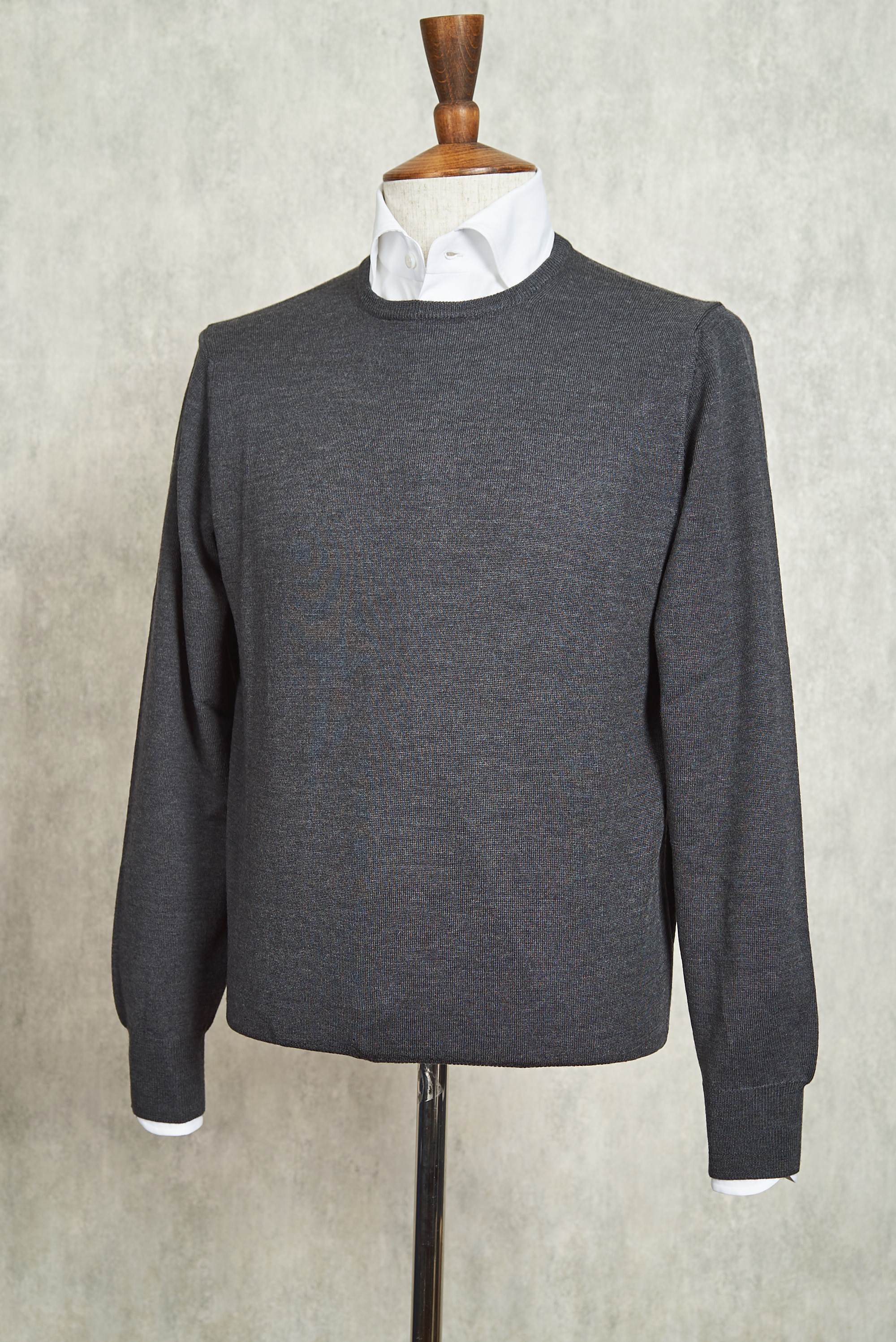 Ascot Chang Dark Grey Extra-Fine Merino Wool Round Neck Sweater