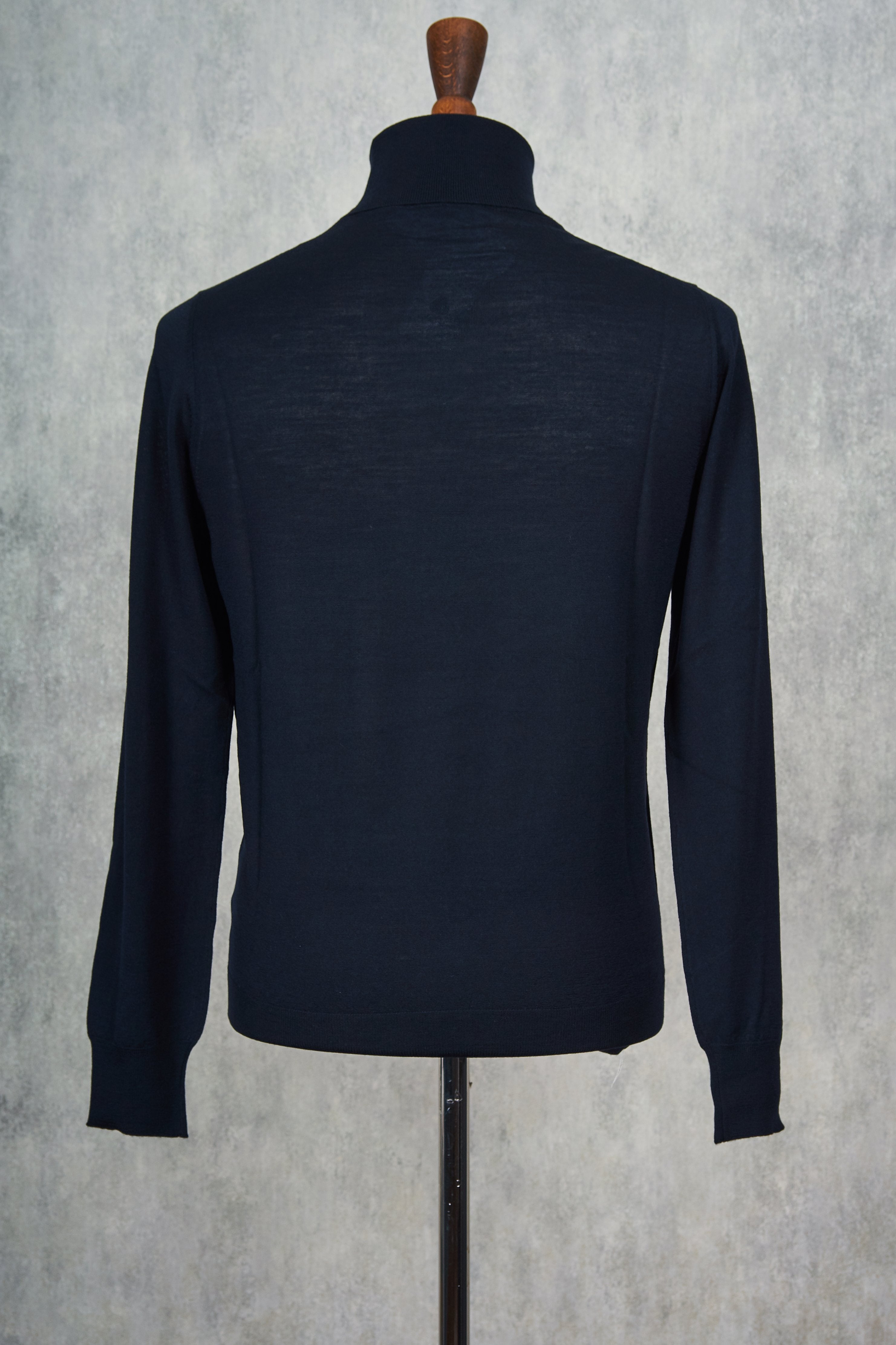 Ascot Chang Navy Extra-Fine Merino Wool Turtleneck Sweater