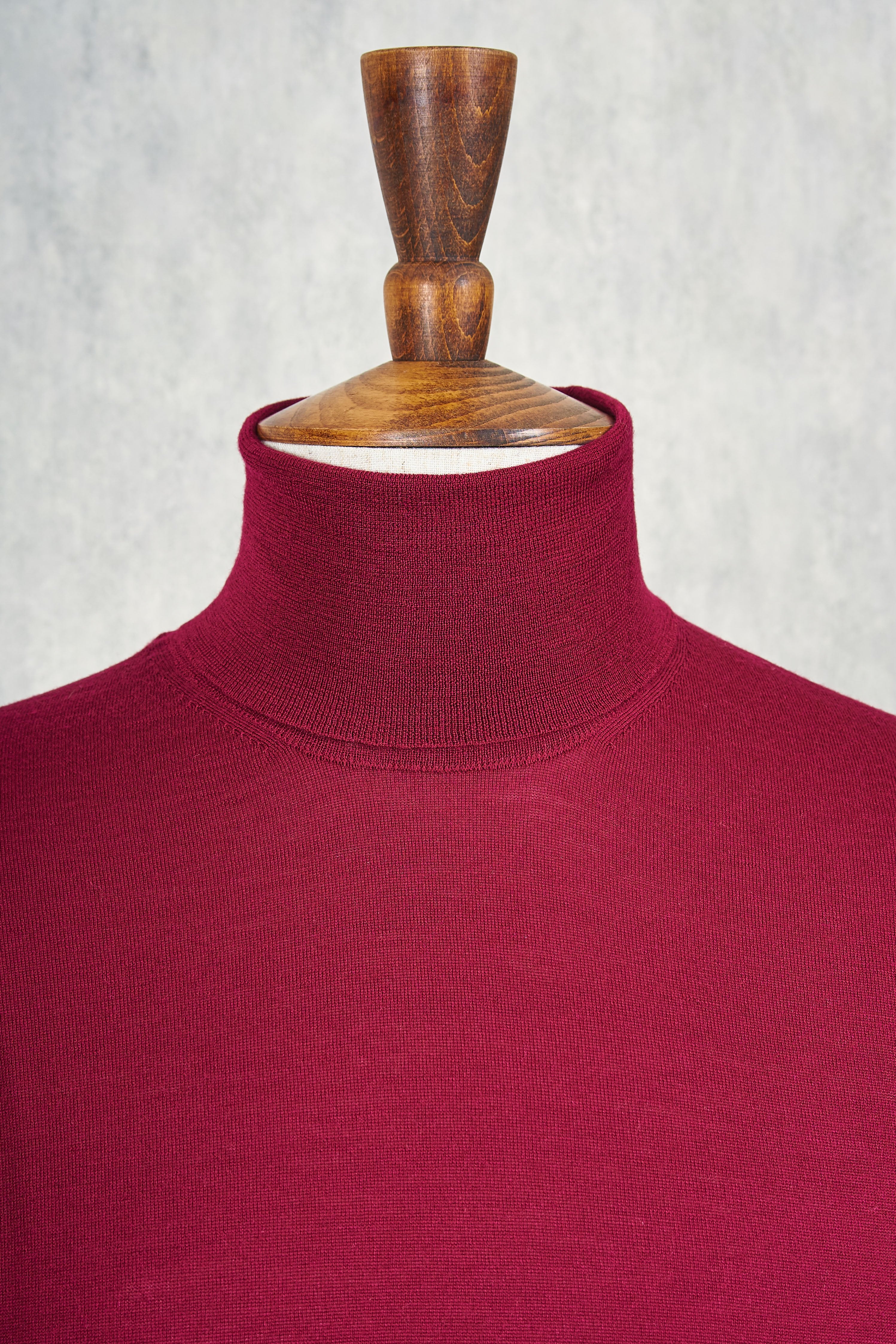 Ascot Chang Burgundy Extra-Fine Merino Wool Turtleneck Sweater
