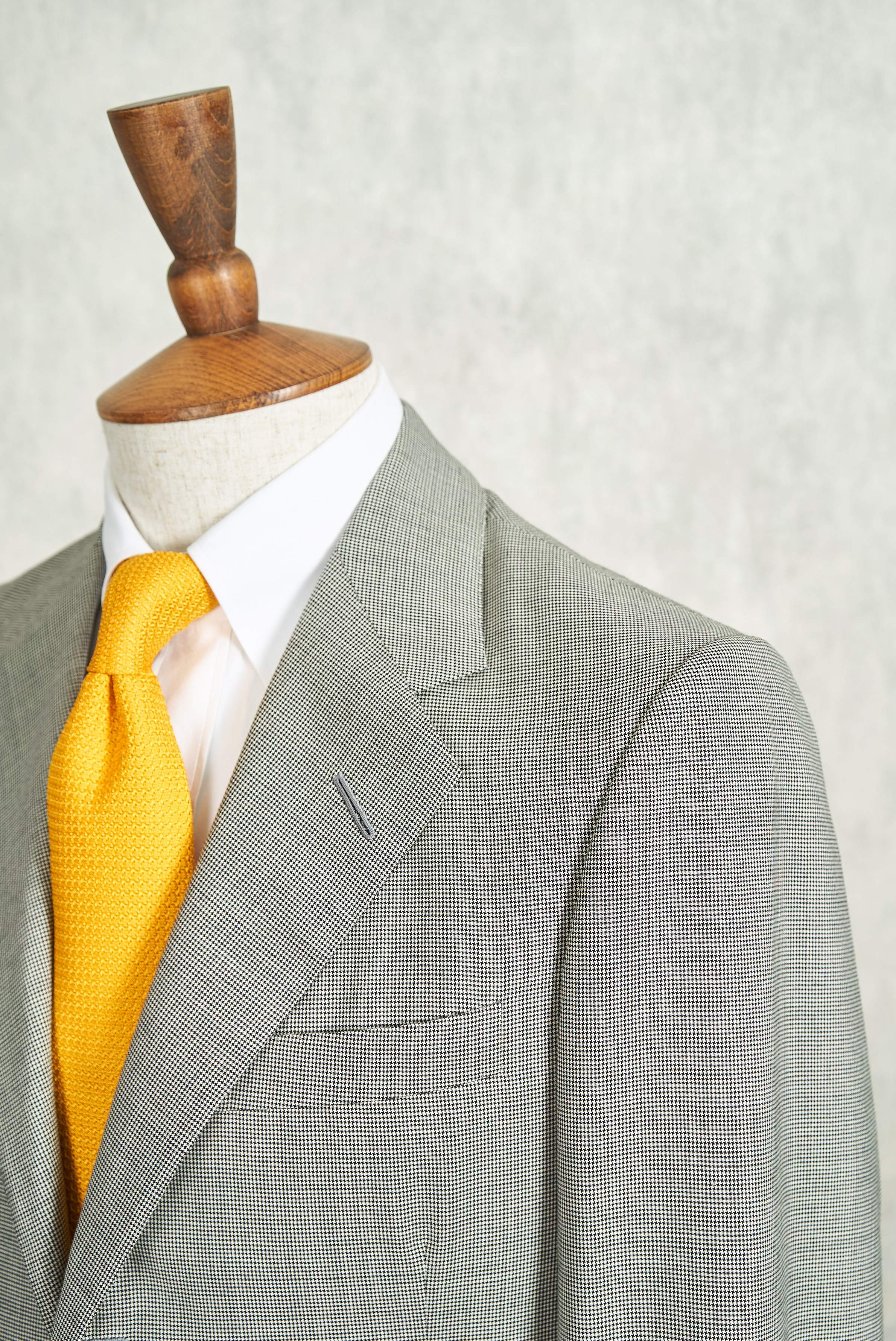 English Cut Grey Houndstooth Wool Suit